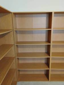 lot 948 image: Bookshelf.  4 Adjustable Shelves.  72 x 36 x 13. Located UPSTAIRS
