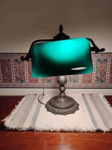 lot 953 image: 16 inch tall Desk Lamp. Located DOWNSTAIRS