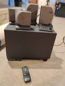 lot 962 image: Altec Lansing Multimedia Computer Speaker System Powered Subwoofer with 2x Main Speakers and 2x Surround Sound Speakers and Remote. Located DOWNSTAIRS