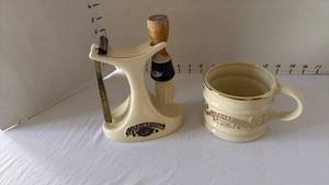 lot 1028 image: Barbershop Old Fashioned Luxury brush, mug and razor