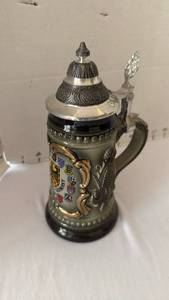 lot 1048 image: Deutschland Germany beer stein 8.5 in tall