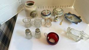 lot 1096 image: Jar, trinket boxes, saltpepper shakers, Scottie Dog creamer and more