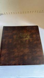 lot 1112 image: Baseball card album with trading cards