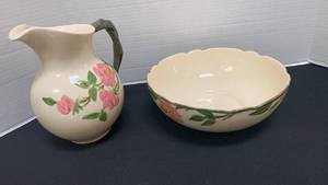 lot 1222 image: Franciscan Desert Rose pitcher and Set