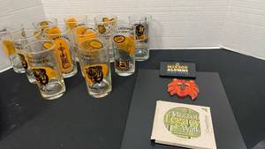 lot 1279 image: Mizzou Tigers Collectible Glass Set with Memorabilia