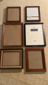 lot 1319 image: Tabletop and hanging wooden frames