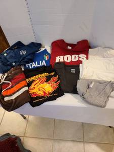 lot 1486 image: Mens t-shirts, mostly size large, more