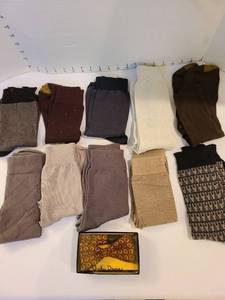 lot 1487 image: Mens dress socks and a bow tie.