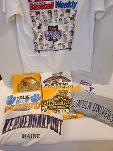 lot 1488 image: Mens collegiate sports t-shirts, mostly L and XL and a Missouri Tiger poncho