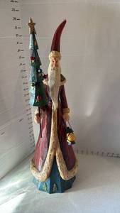 lot 3115 image: Santa figurine 24 in tall