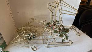 lot 3144 image: Lighted reindeer