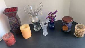 lot 3309 image: Vases and candles