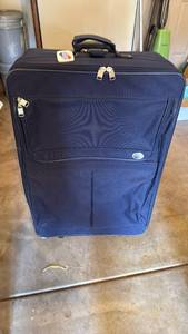 lot 3502 image: American Tourister luggage