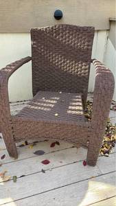 lot 4111 image: Brown Wicker Patio Armchair