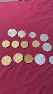 lot 1618 image: Foreign currency