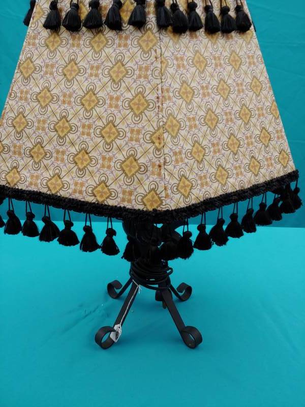 lot 5127 image: Metal Rooster Lamp