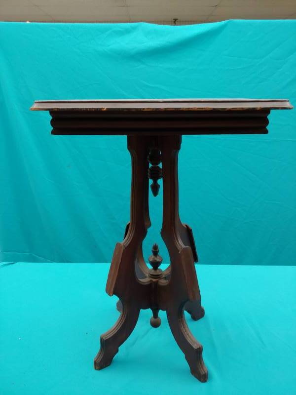 lot 5060 image: Antique Wood Table