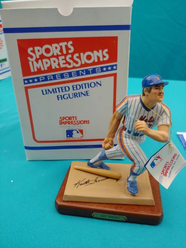 lot 5074 image: Keith Hernandez Figurine