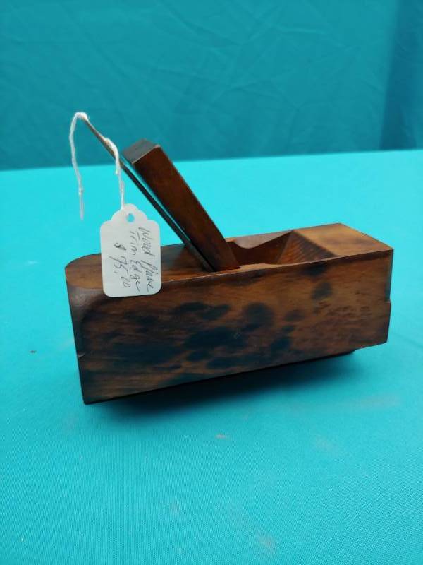 lot 5081 image: Antique Wood Plane