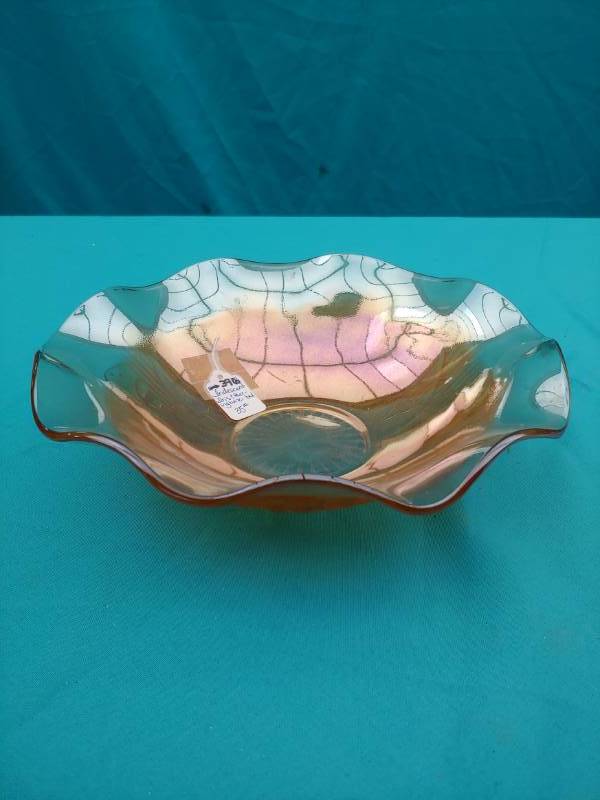 lot 5084 image: Iridescent Iris and Herringbone Bowl