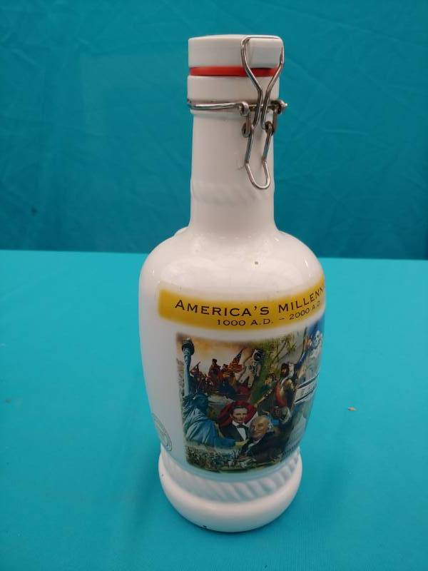lot 5167 image: Americas Millennium Decanter