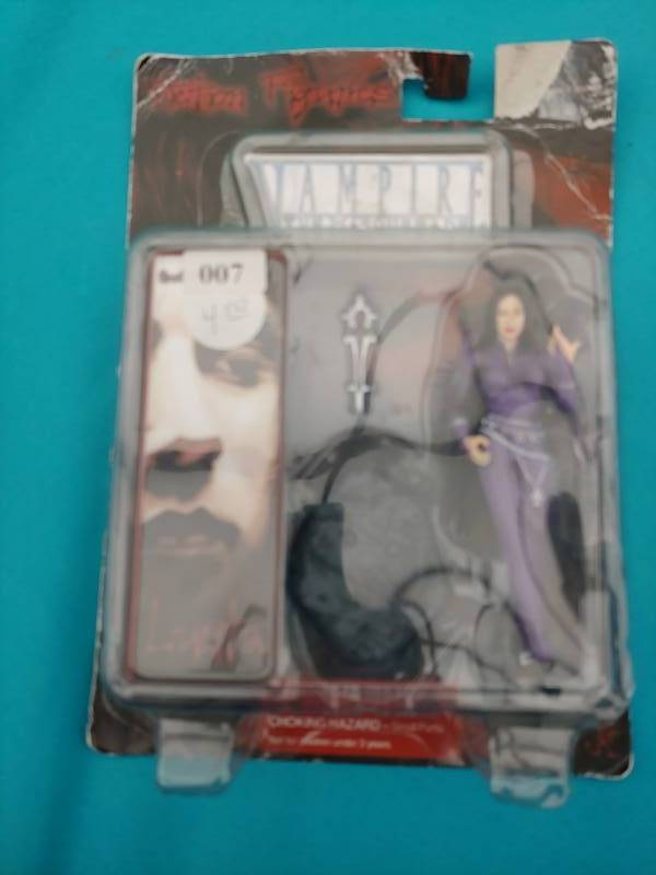 lot 5194 image: Vampire the Masquerade Figurine
