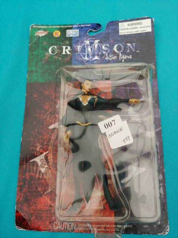 lot 5199 image: Crimson Figurine