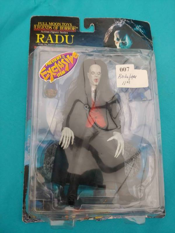 lot 5204 image: Legends of Horror Radu Figurine