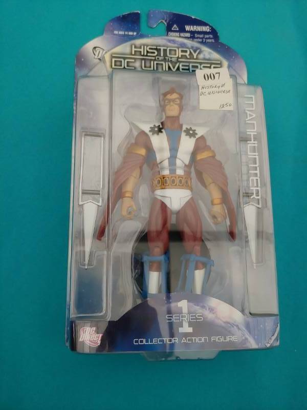 lot 5208 image: DC Universe Manhunter Series I Figurine
