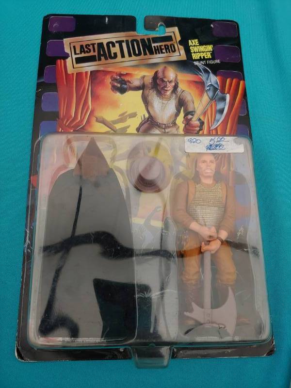 lot 5217 image: Last Action Hero Axe Swingin Ripper Figurine