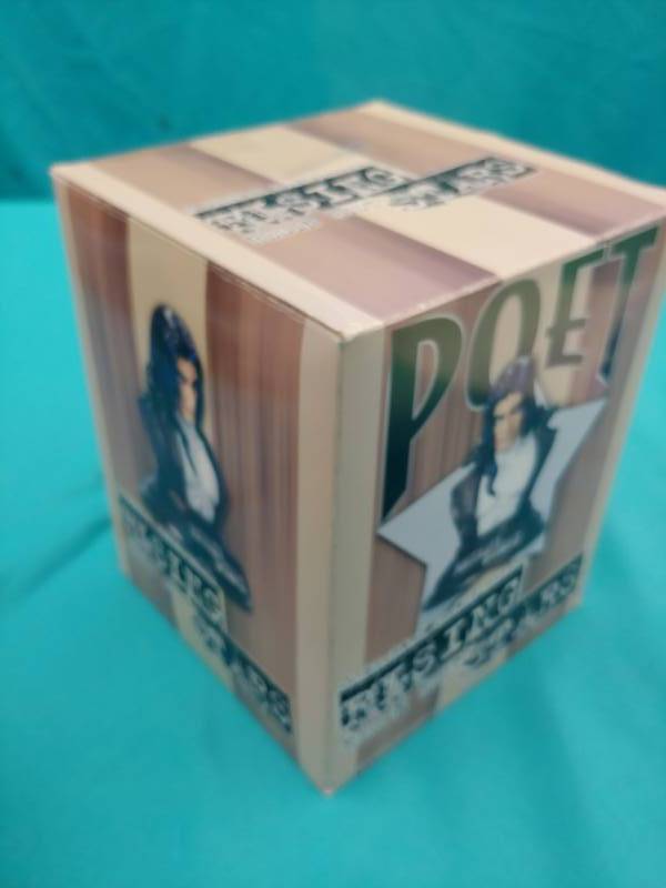 lot 5225 image: Rising Stars Poet Figurine
