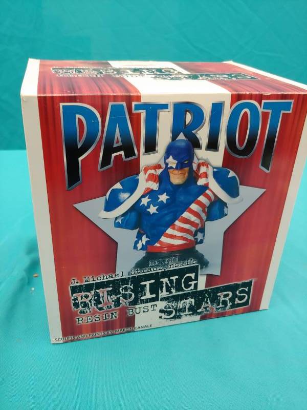 lot 5226 image: Rising Stars Patriot Figurine