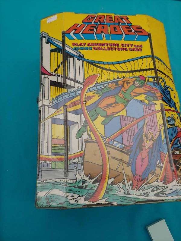 lot 5231 image: Great Heroes Play Adventure City and Jumbo Collector Case