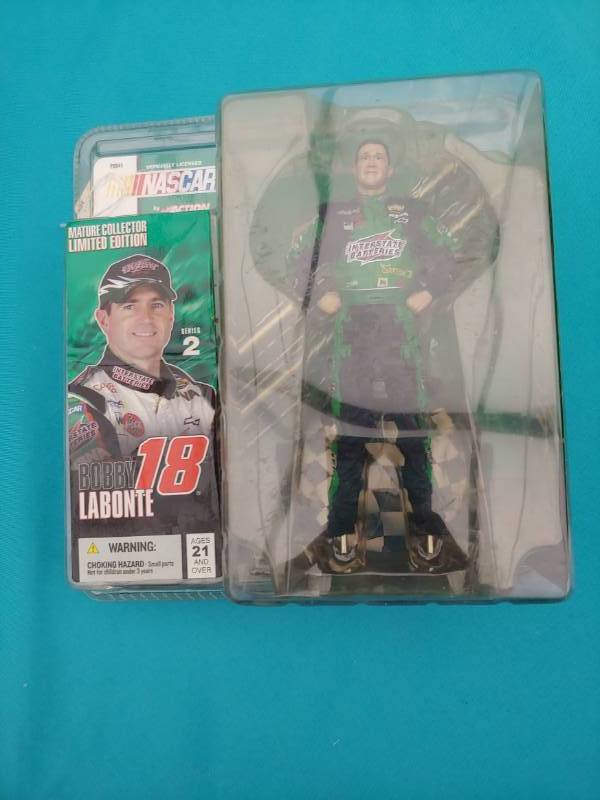 lot 5234 image: Bobby Labonte Figurine