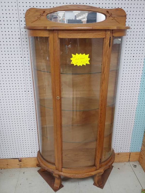 lot 5011 image: Antique China Curio Cabinet