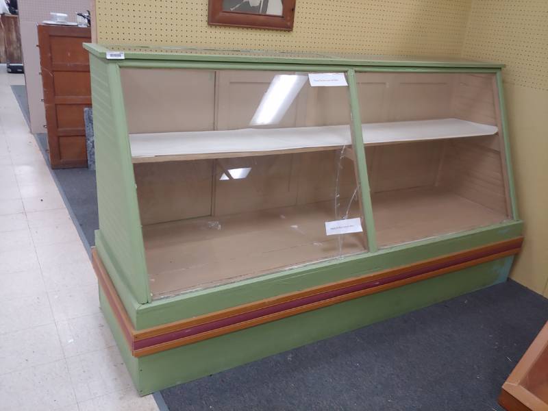 lot 5024 image: Awesome Antique Candy Merchandising Store Display