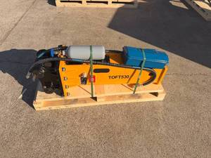 lot 4008 image: TOFT530 - Hydraulic Hammer With 40mm Pins To Fit CAT304 - Unused