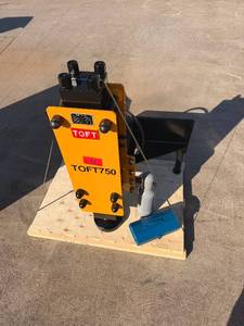lot 4014 image: TOFT750 - Post Driver for Skid Steer Loader - Unused