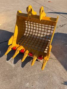 lot 4029 image: TOFTCAT315 - BKT315D45HD - 45inch Excavator Bucket to Fit CAT315 - Unused