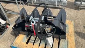 lot 8053 image: FW-13-15000G - Heavy Duty Hydraulic Winch with Mesh Guard - Unused