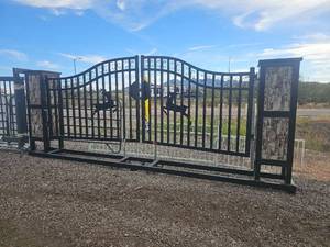 lot 11192526 image: Decorative Deer Silhouette Driveway Gate