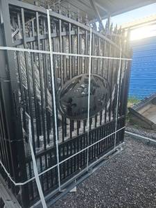 lot 11192581 image: Decorative Metal Gate with (Cows)  Wildlife Scene