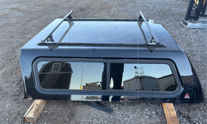 lot 11192520 image: Leer Truck Canopy with Roof Rack System
