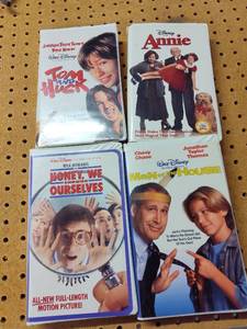 lot 26 image: Disney VHS Movie Collection - 4 Family Films