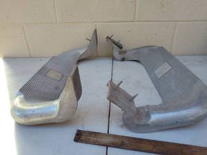 lot 43 image: Running boards for truck