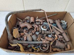 lot 53 image: Mixed Copper Pipe Fittings and Parts Lot