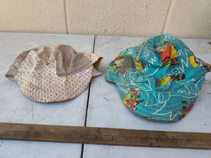 lot 60 image: 1950s Comeaux Novelty Print Sun Hat
