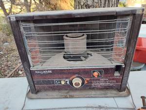 lot 66 image: Hallmark HTR 95 Kerosene Space Heater