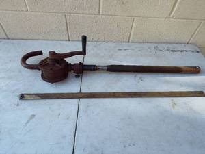 lot 88 image: Manual Hand Crank Water Pump