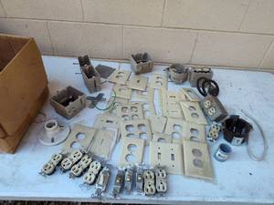 lot 102 image: Retro Electrical Components Lot